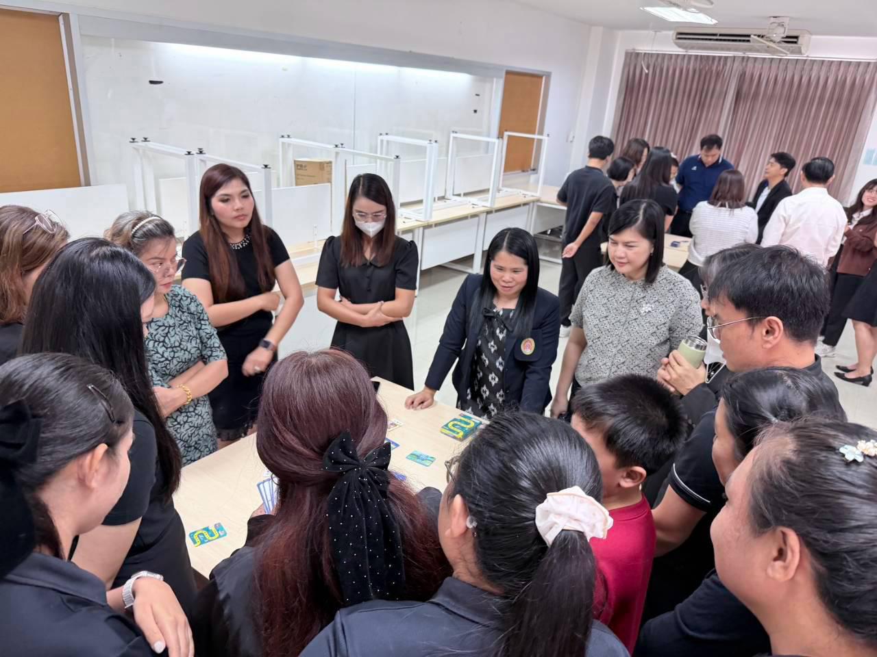 26. โครงการการผลิตสื่อการสอนด้วยนวัตกรรม AI ของครูเพื่อส่งเสริมความคิดสร้างสรรค์สำหรับผู้เรียนในยุคดิจิทัลตามบริบทของโรงเรียน ภายใต้โครงการพัฒนาคุณภาพการศึกษาและการพัฒนาท้องถิ่นโดยมีสถาบันอุดมศึกษาเป็นพี่เลี้ยงเครือข่ายเพื่อการพัฒนาอุดมศึกษา